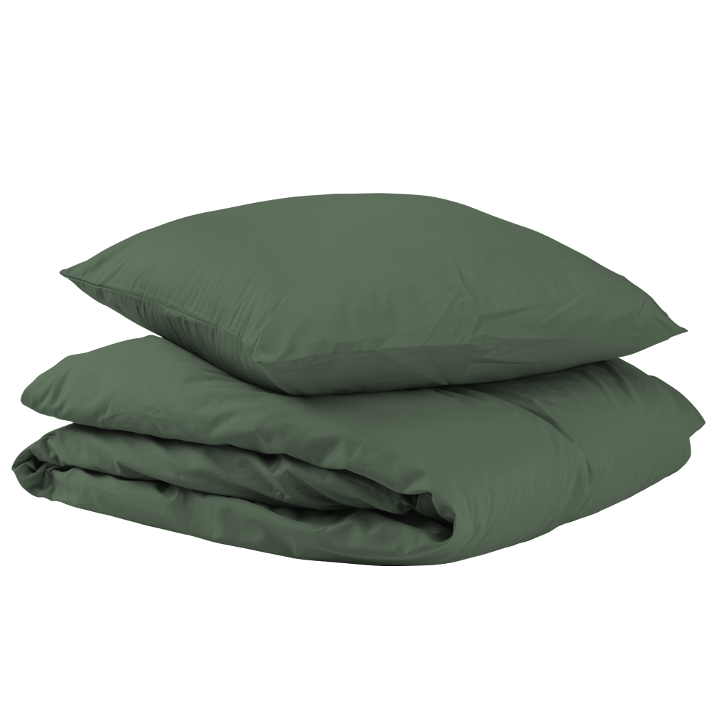 Se Unikka sengetøj 200x200 mørkegrøn satin hos Drømmeland